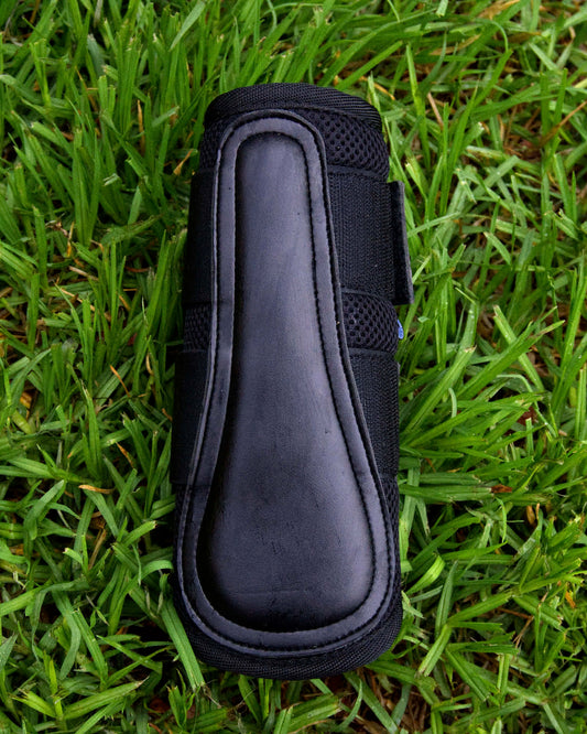 Aeris Brushing Boots